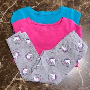 Shirt and legging set.